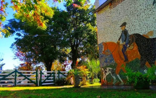 Beguerie, el pueblo bonaerense de los mosaicos